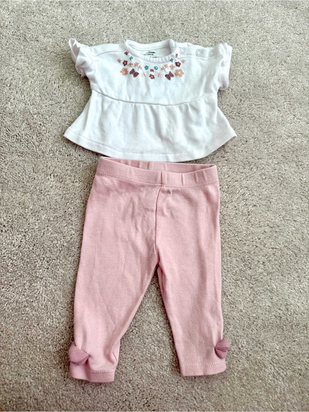 Pink Leggings Set with White Floral Top